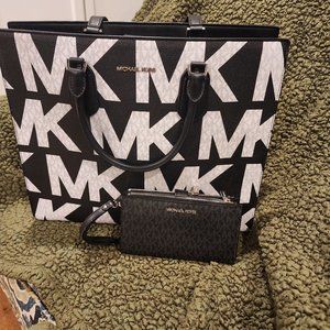 Michael kors North South Tote Purse